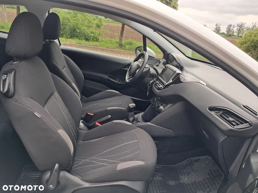 Peugeot 208 95 VTI Active - 13