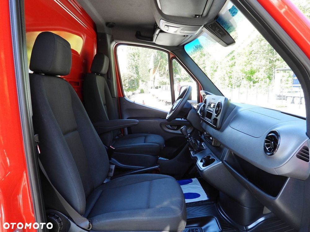 Mercedes-Benz SPRINTER 316 PLANDEKA WINDA 8 PALET WEBASTO TEMPOMAT KLIMATYZACJA  160KM - 38