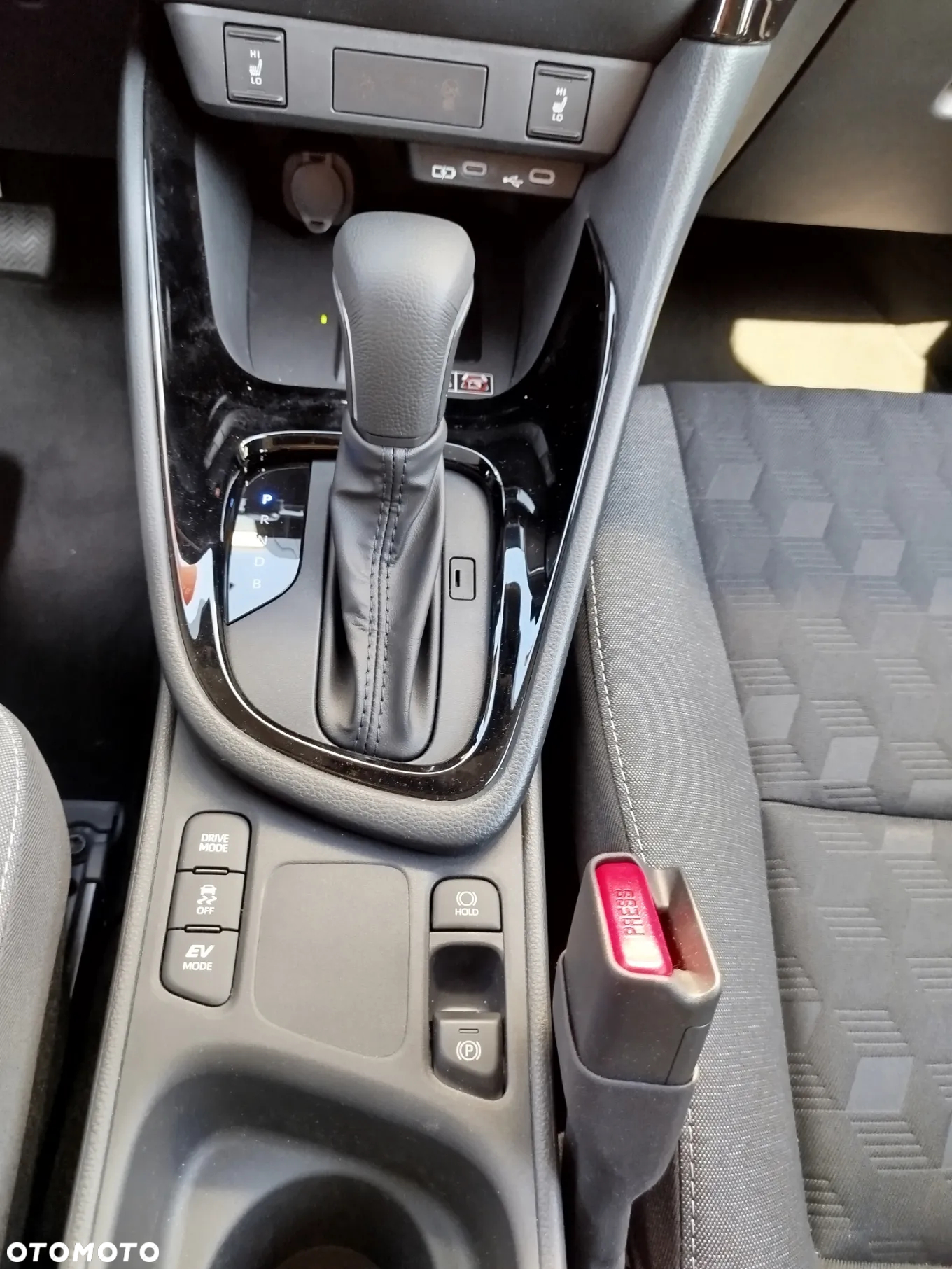 Toyota Yaris 1.5 Style CVT - 21