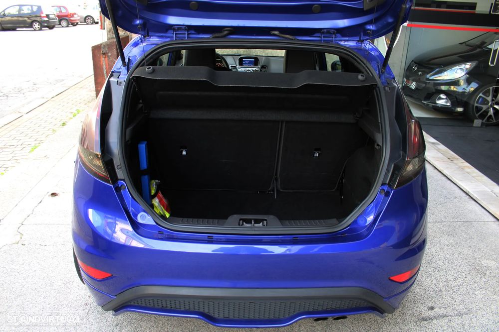 Ford Fiesta 1.6 EcoBoost ST - 45