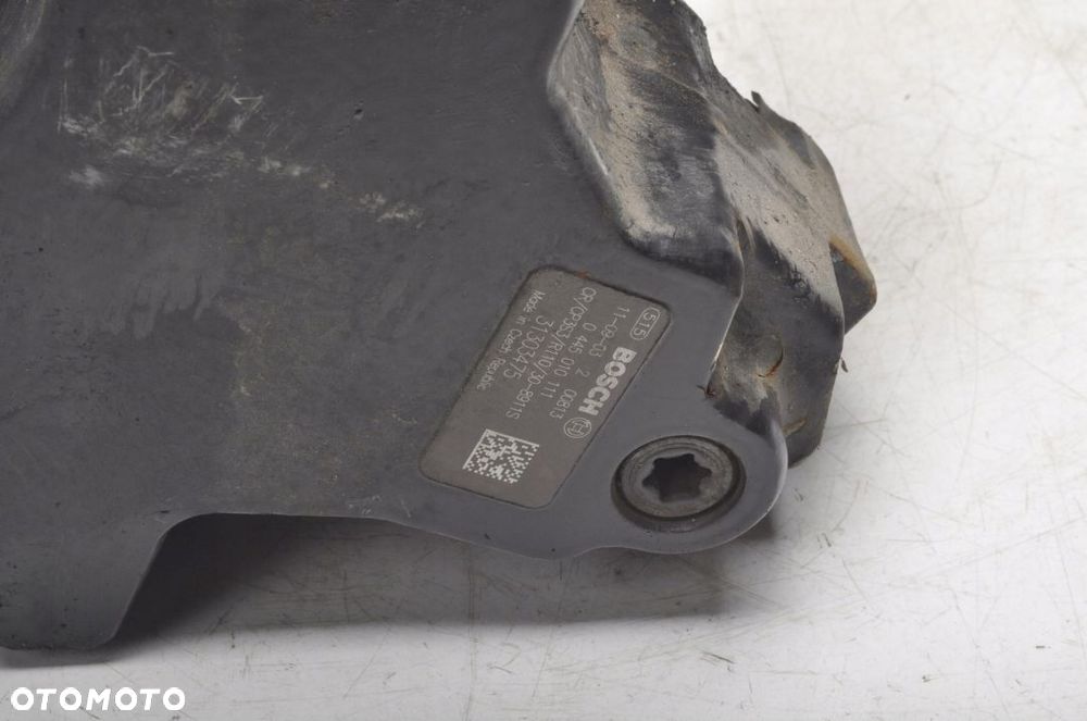 XC90 2.4 D5 POMPA WTRYSKOWA 31303475  0445010111 - 3