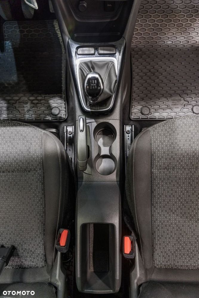 Opel Crossland X - 36