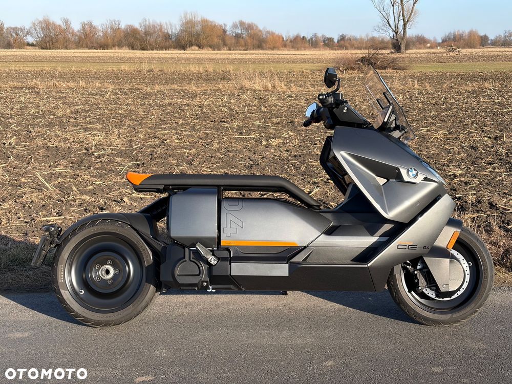 BMW CE 04 - 16