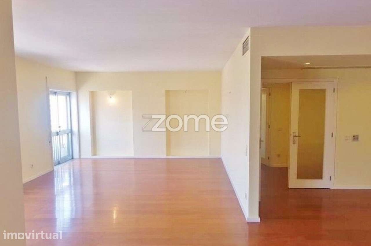 Excelente Apartamento T3 para Arrendamento no Centro da Maia - Grande imagem: 4/39