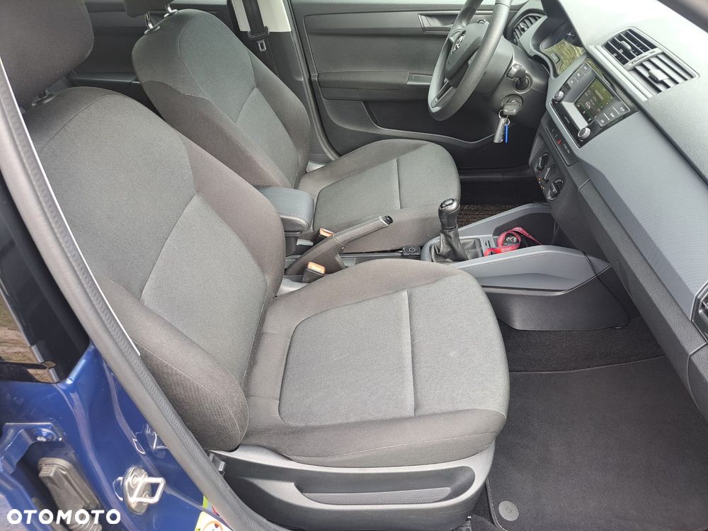 Skoda Fabia 1.0 MPI Cool Plus - 21