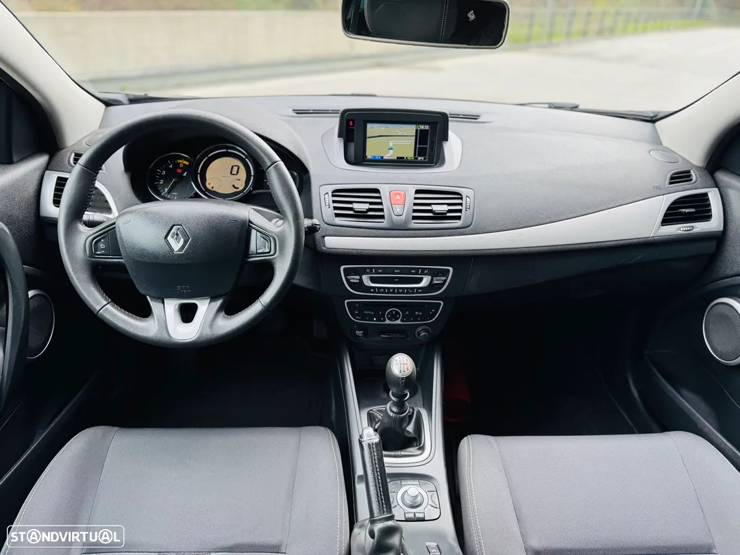 Renault Mégane Coupe 1.5 dCi Dynamique S - 10