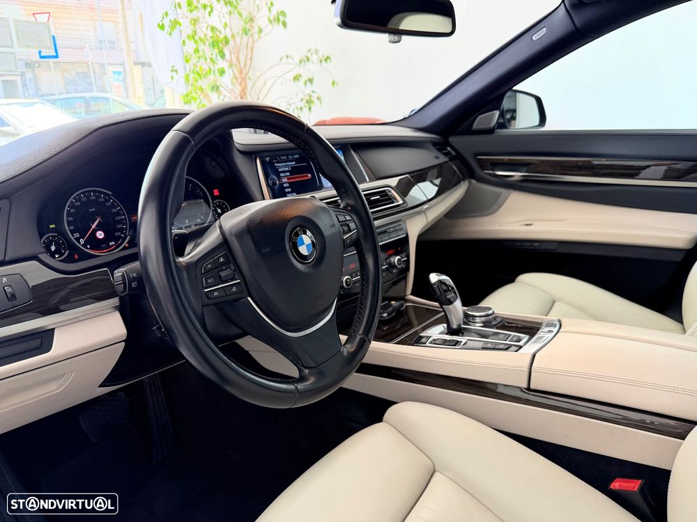 BMW 740 d - 43