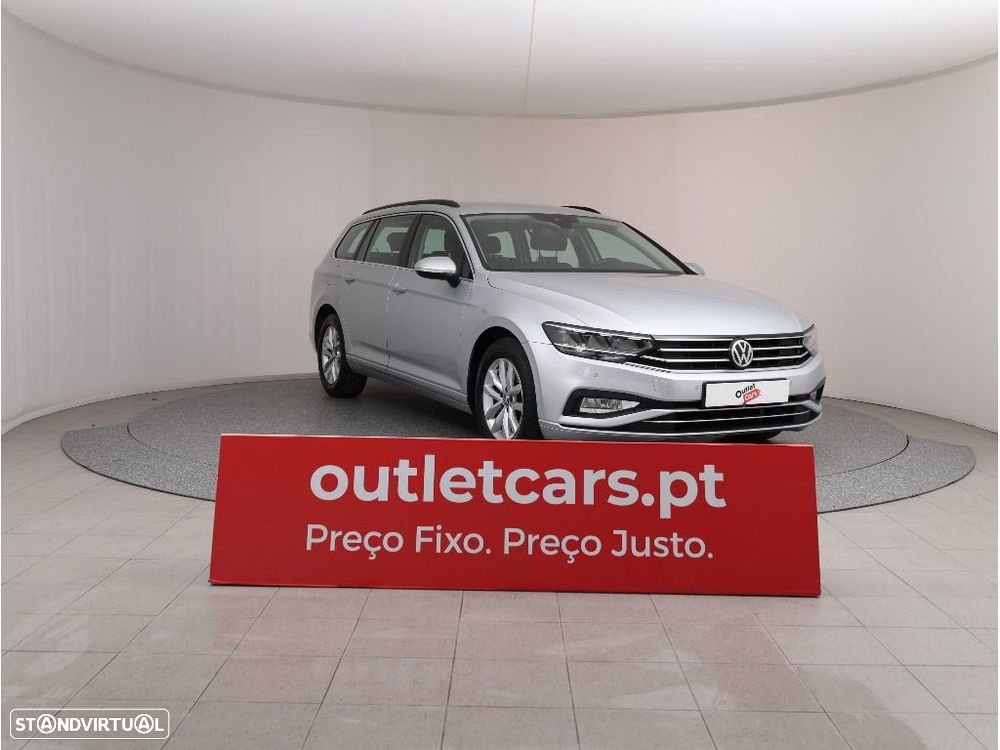 VW Passat Variant 1.6 TDI Business DSG - 12