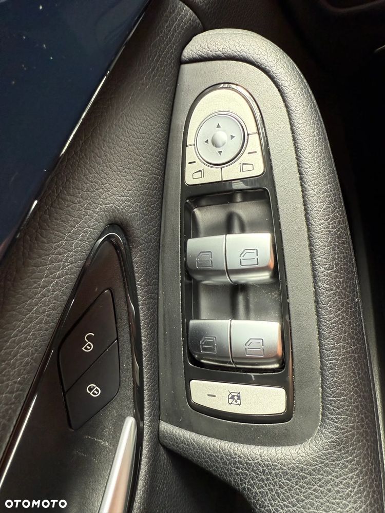 Mercedes-Benz Klasa C 180 (BlueTEC) d T 7G-TRONIC - 14