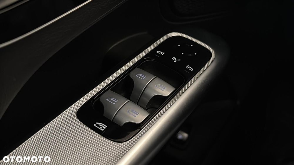 Mercedes-Benz GLC 200 4Matic 9G-TRONIC Edition AMG Line - 23