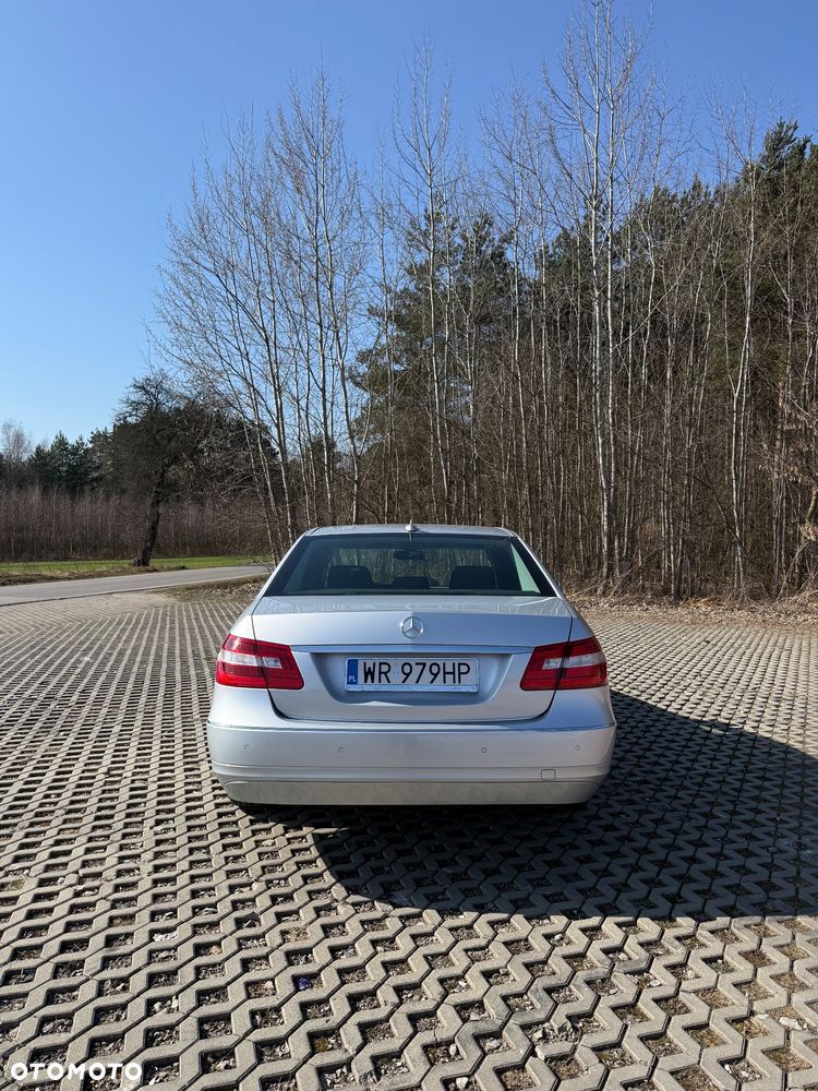 Mercedes-Benz Klasa E 220 CDI DPF BlueEFFICIENCY Automatik Elegance - 7