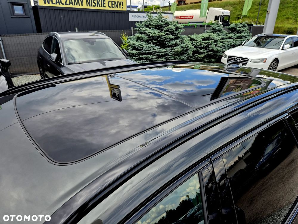 Volvo XC 60 T6 Plug-In Hybrid AWD Plus Dark - 29