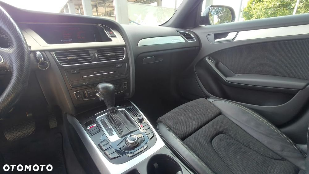 Audi A4 Avant 3.2 FSI quattro tiptronic S line Sportpaket (plus) - 19