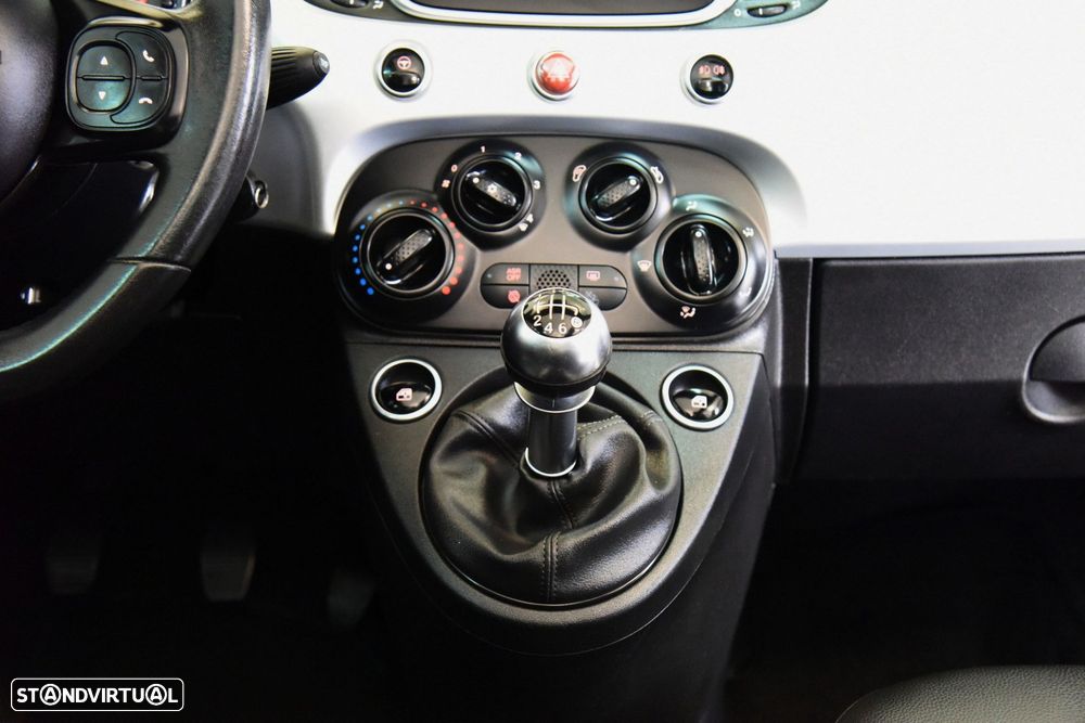 Fiat 500C 1.0 Hybrid Connect - 26