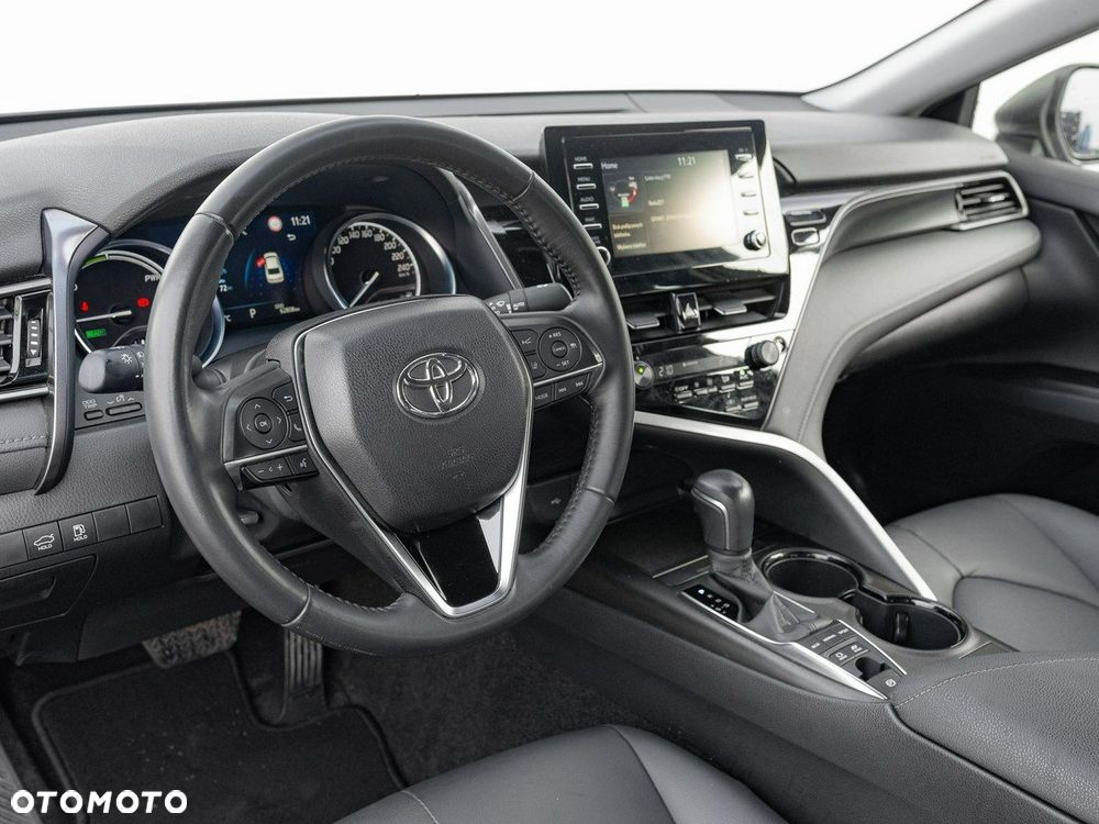 Toyota Camry - 7