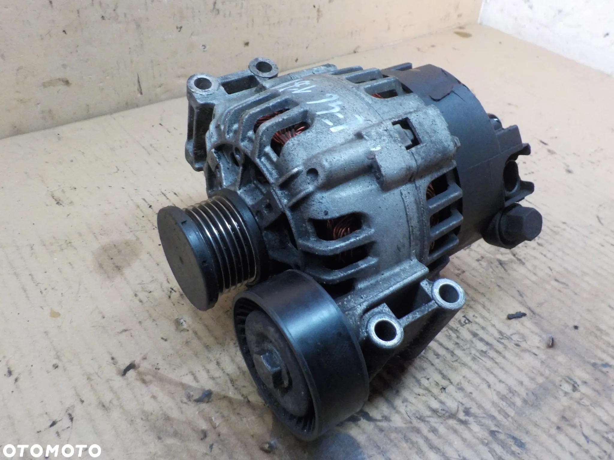 BMW SERIA 3 E46 1.8 B ALTERNATOR 7521382-02 - 5