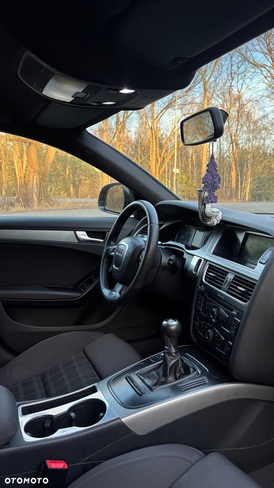 Audi A4 Avant 2.0 TDI DPF - 8