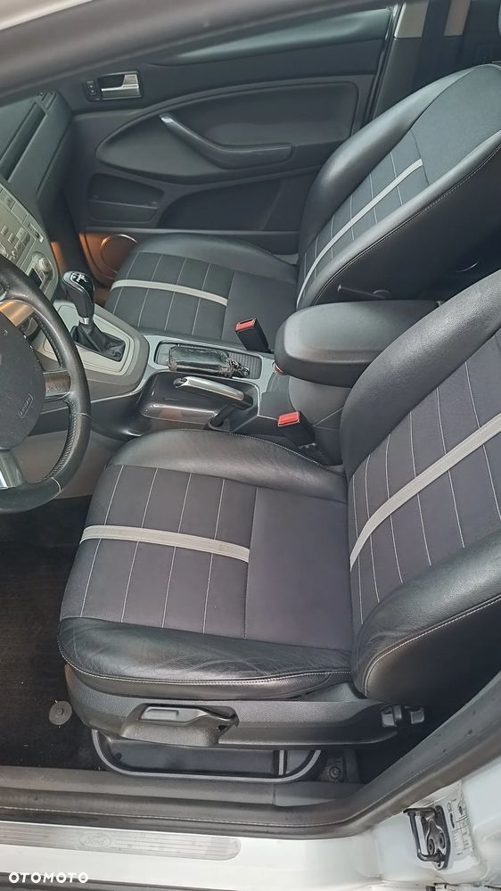 Ford Kuga 2.0 TDCi 4WD Trend - 4