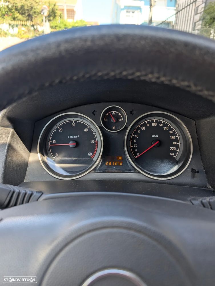 Opel Astra 1.7 CDTi Cosmo - 2