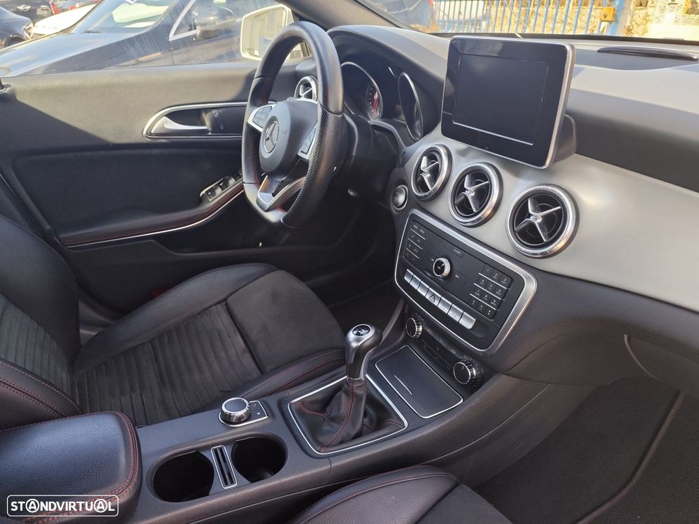 Mercedes-Benz CLA 200 d Urban - 27