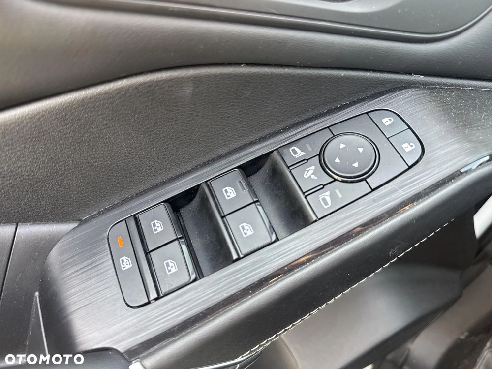 Nissan Qashqai 1.3 DIG-T MHEV N-Connecta Xtronic - 25