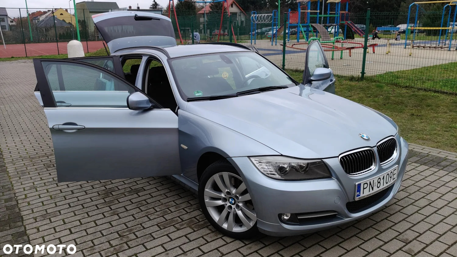 BMW Seria 3 318i Touring Edition Lifestyle - 15