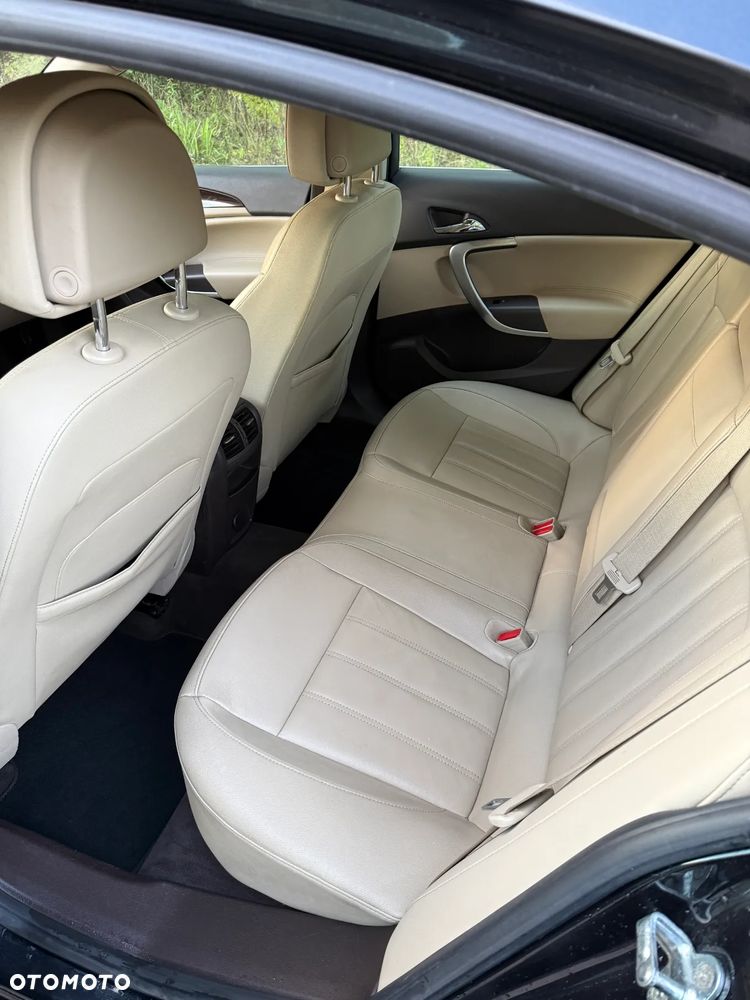 Opel Insignia 1.6 T Cosmo - 12