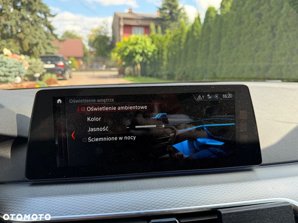 BMW Seria 5 520d M Sport Edition - 34