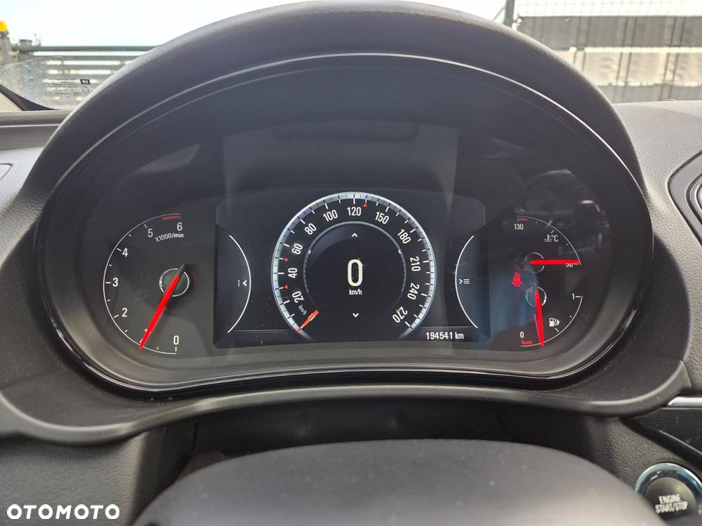 Opel Insignia 2.0 CDTI Active 4x4 S&S - 10