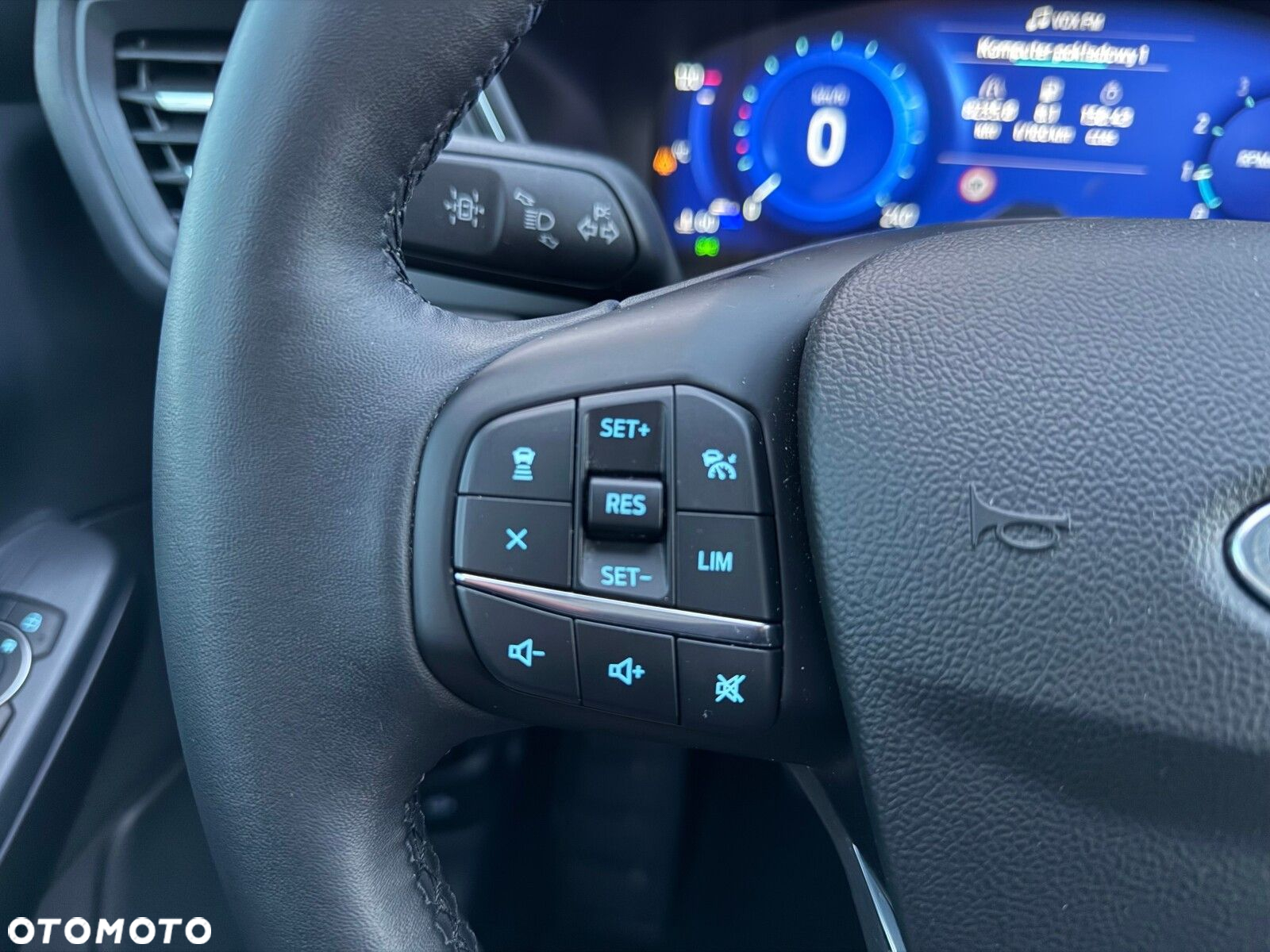 Ford Kuga 1.5 EcoBoost FWD Titanium - 27