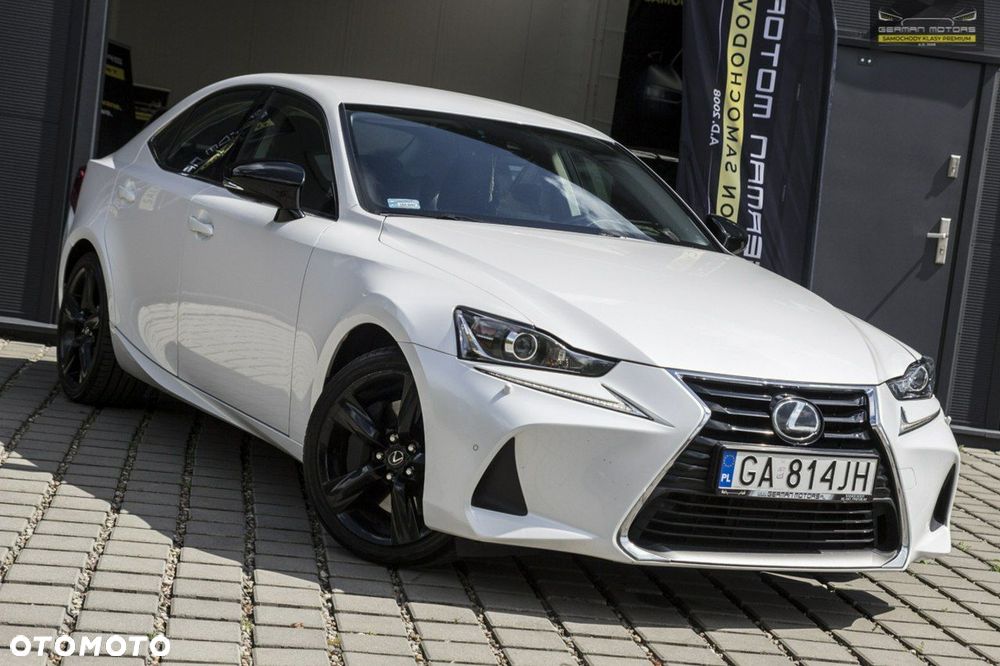 Lexus IS - 4