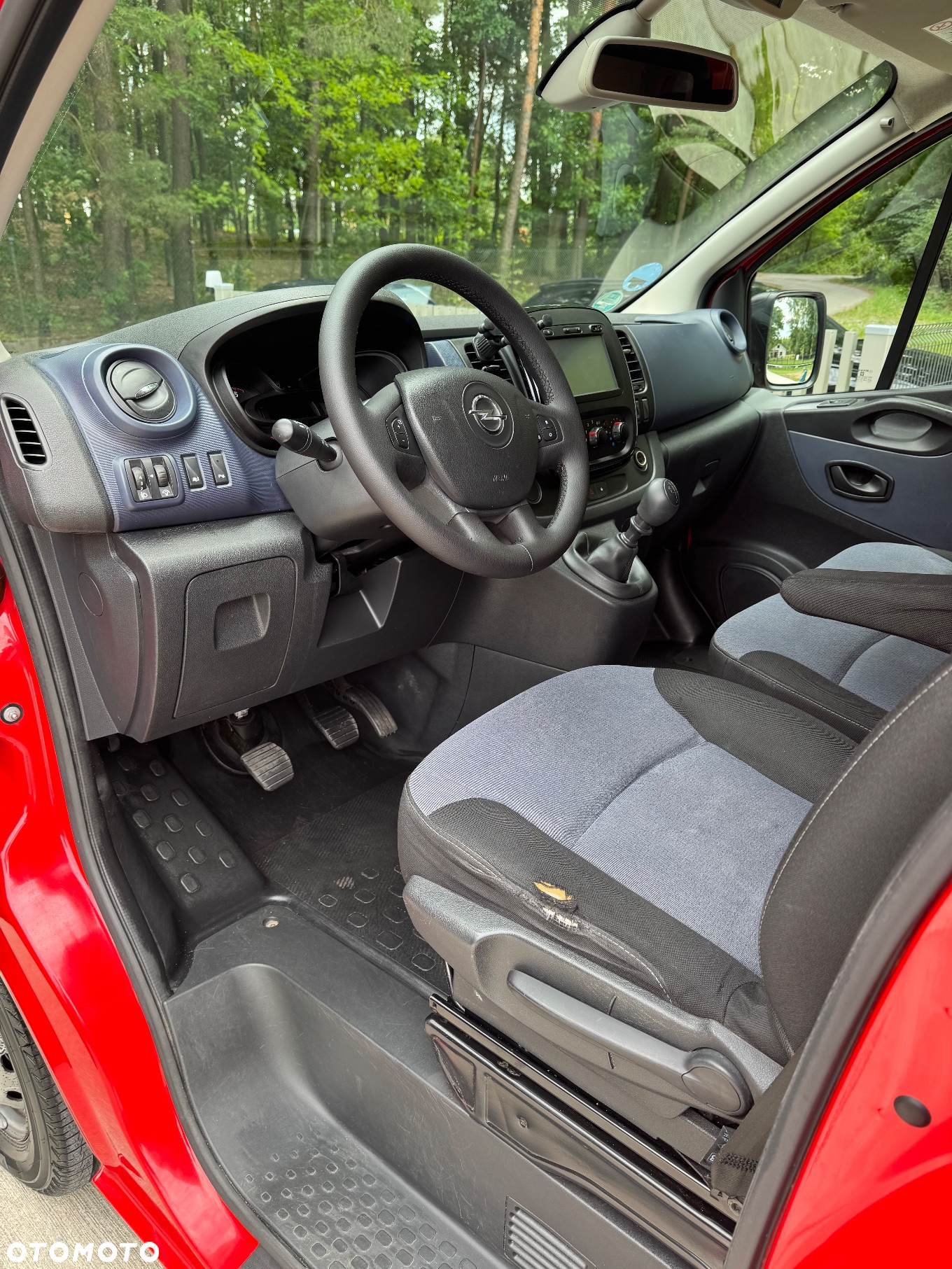 Opel Vivaro - 11