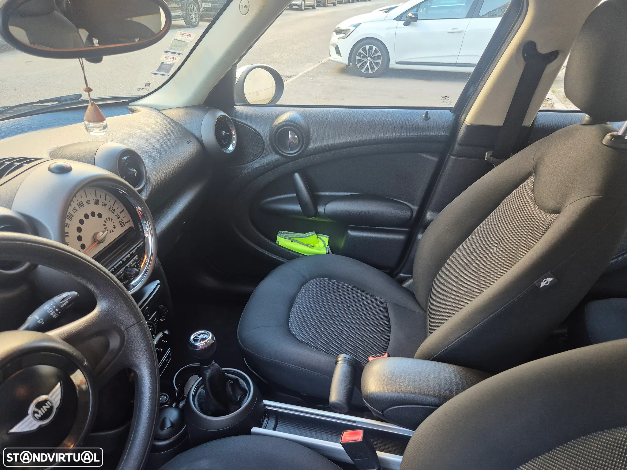 MINI Countryman Cooper D - 24