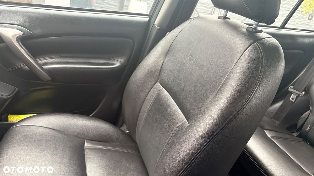 Toyota RAV4 2.0 VVT-i Prestige - 21