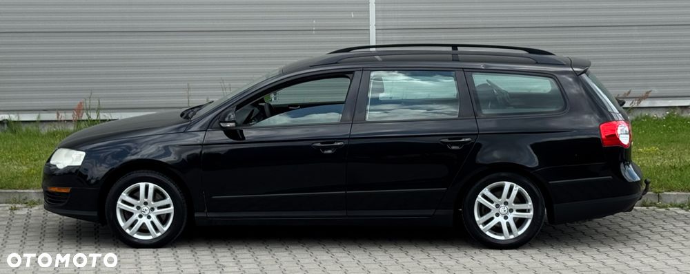 Volkswagen Passat 1.6 Comfortline - 16