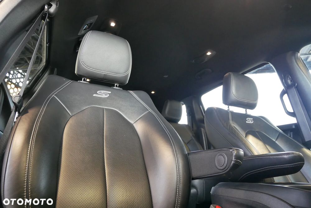 Chrysler Pacifica - 25