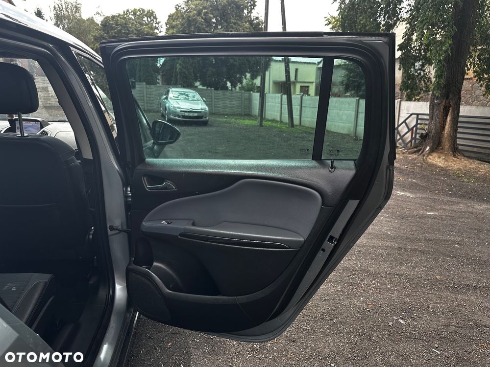 Opel Zafira - 14