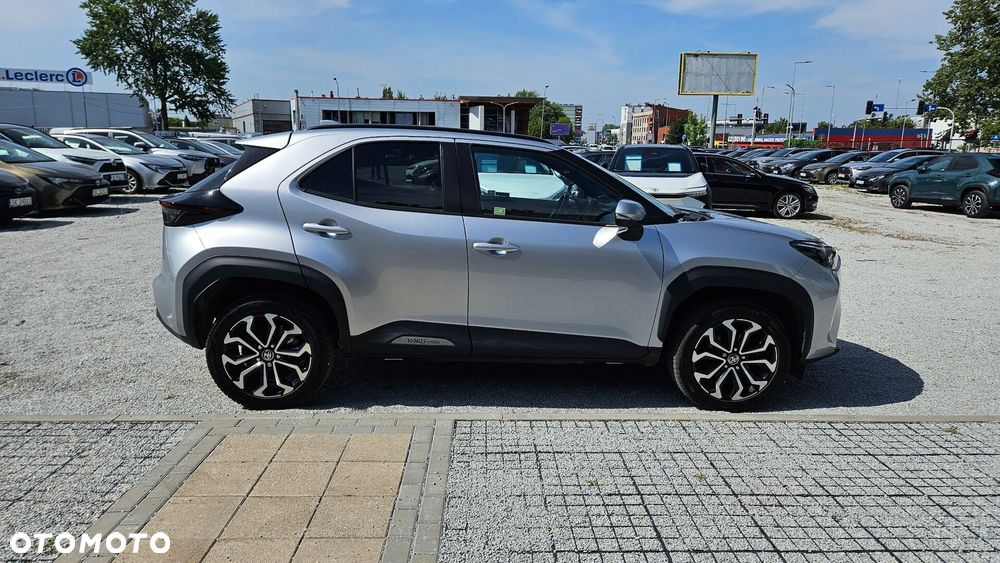 Toyota Yaris Cross Hybrid 1.5 Comfort - 17