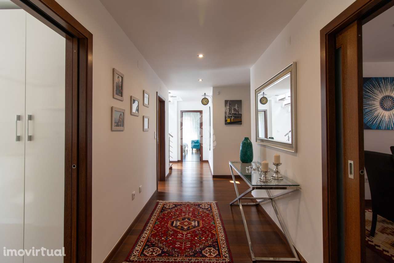 Apartamento T4 Duplex Costa da Guia - Grande imagem: 4/52