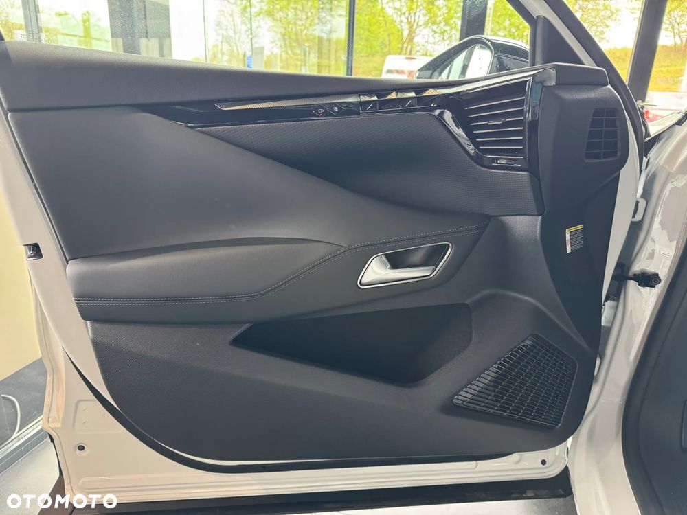 DS Automobiles N°4 1.2 mHEV Pallas eDCS6 - 16