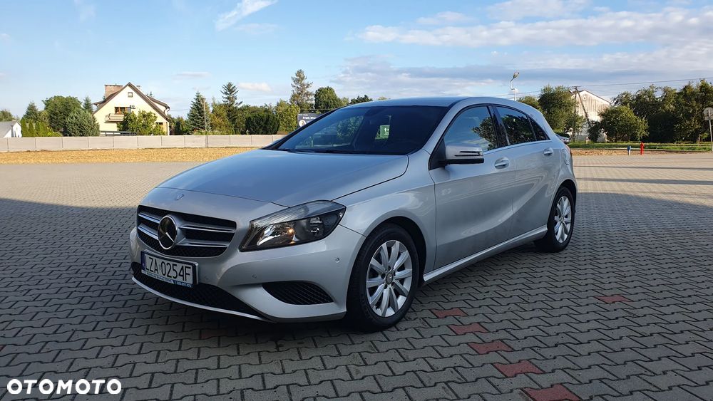 Mercedes-Benz Klasa A 180 7G-DCT Urban - 3