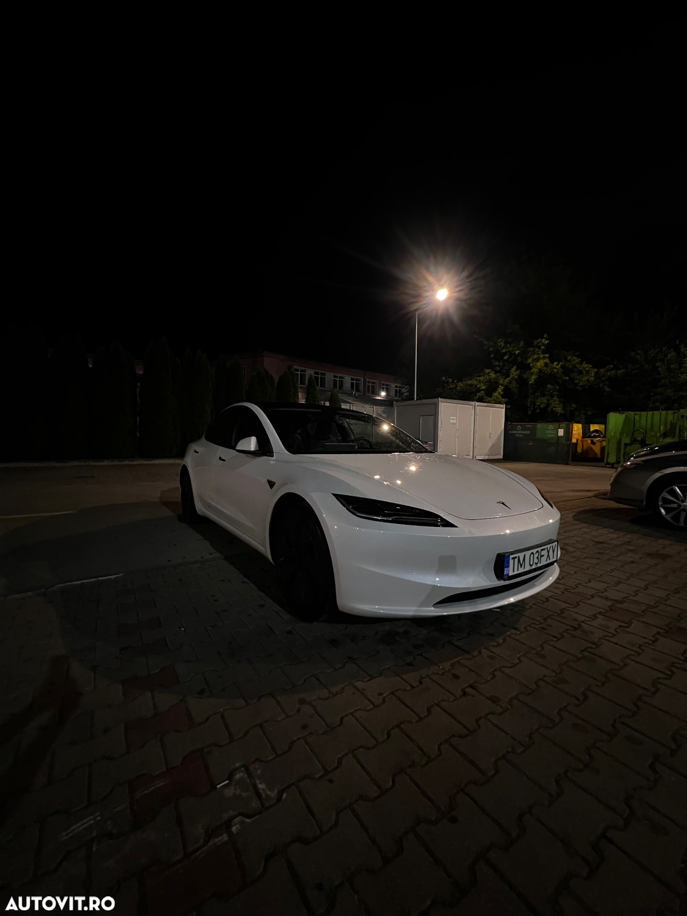 Tesla Model 3 - 2
