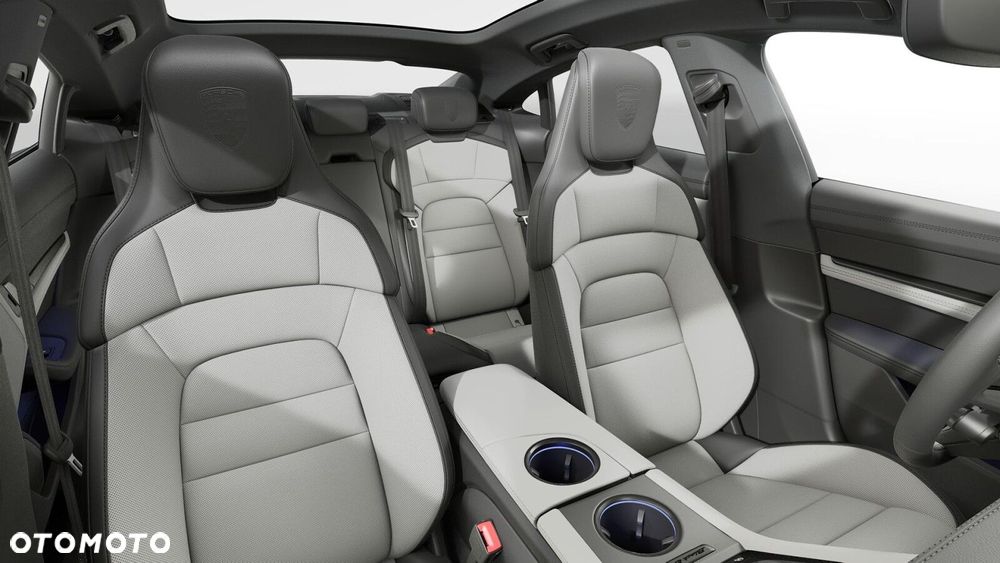 Porsche Taycan - 10