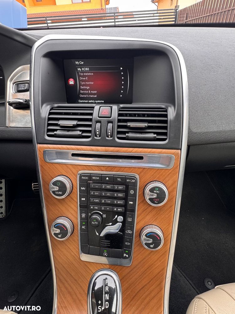 Volvo XC 60 - 13