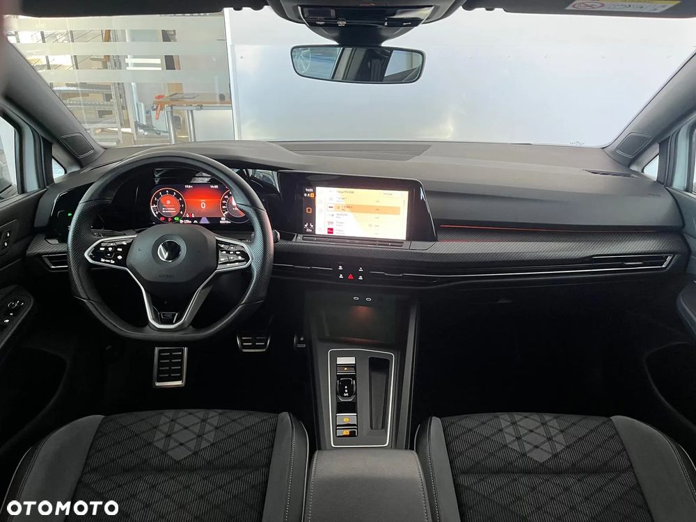 Volkswagen Golf - 21