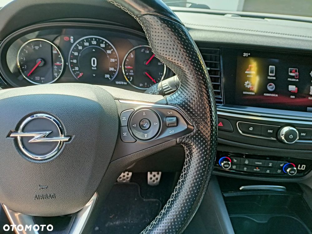 Opel Insignia - 17