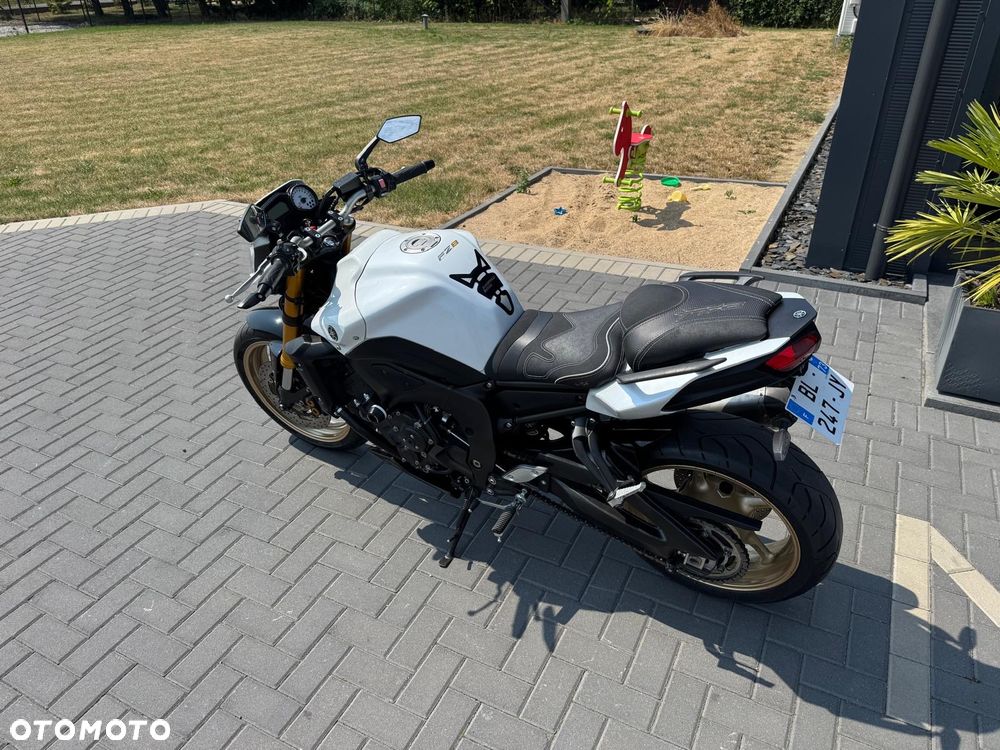Yamaha FZ8 - 2