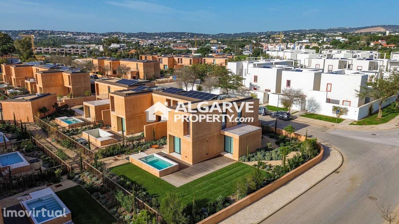 Moradia T3 com piscina e Jardim em Vilamoura - Grande imagem: 5/28