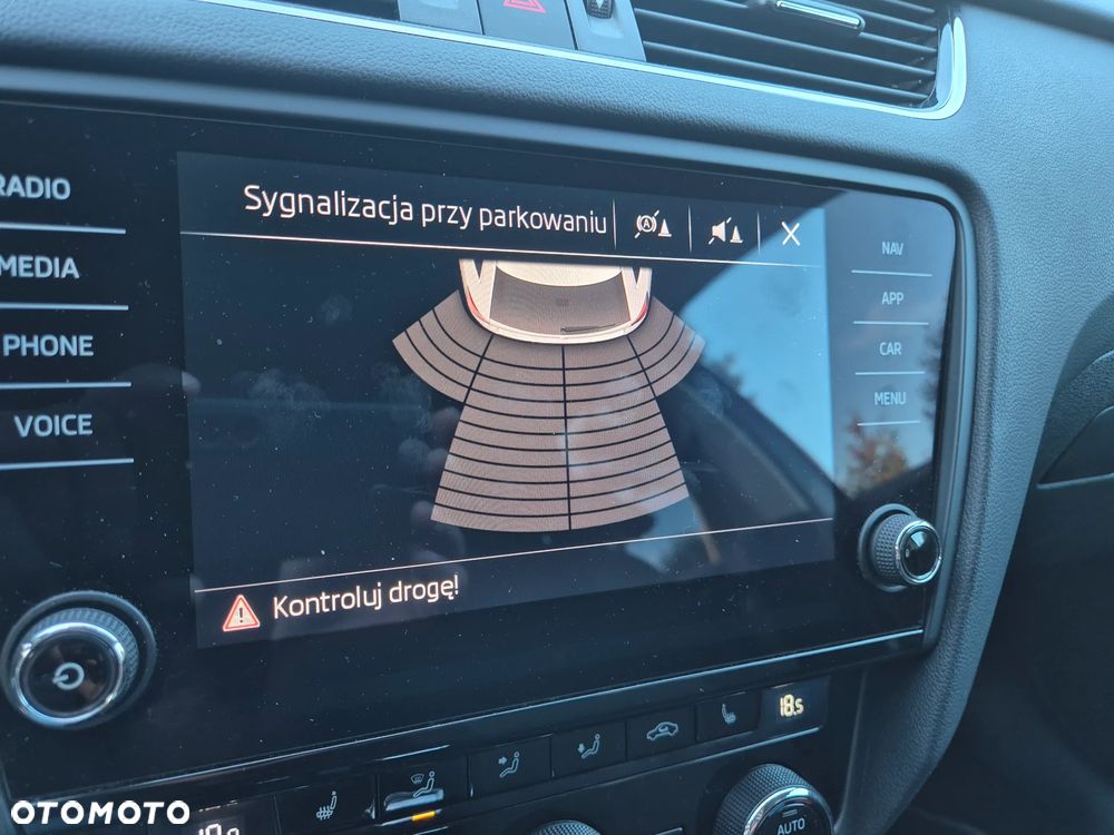 Skoda Octavia 2.0 TDI Style DSG - 26