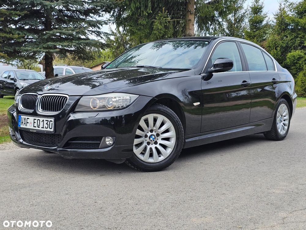 BMW Seria 3 320d DPF Edition Sport - 17